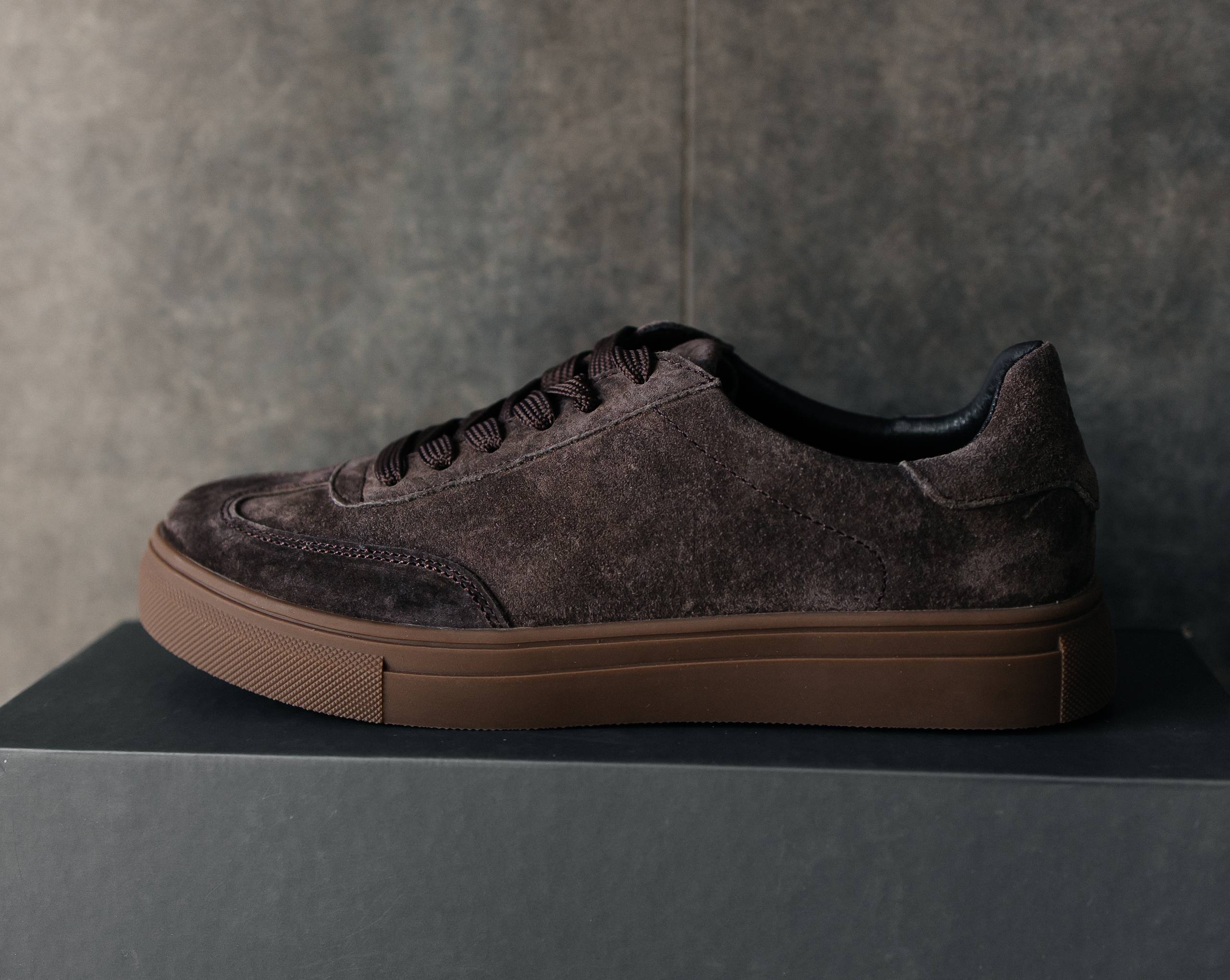 Кроссовки натуральная замша