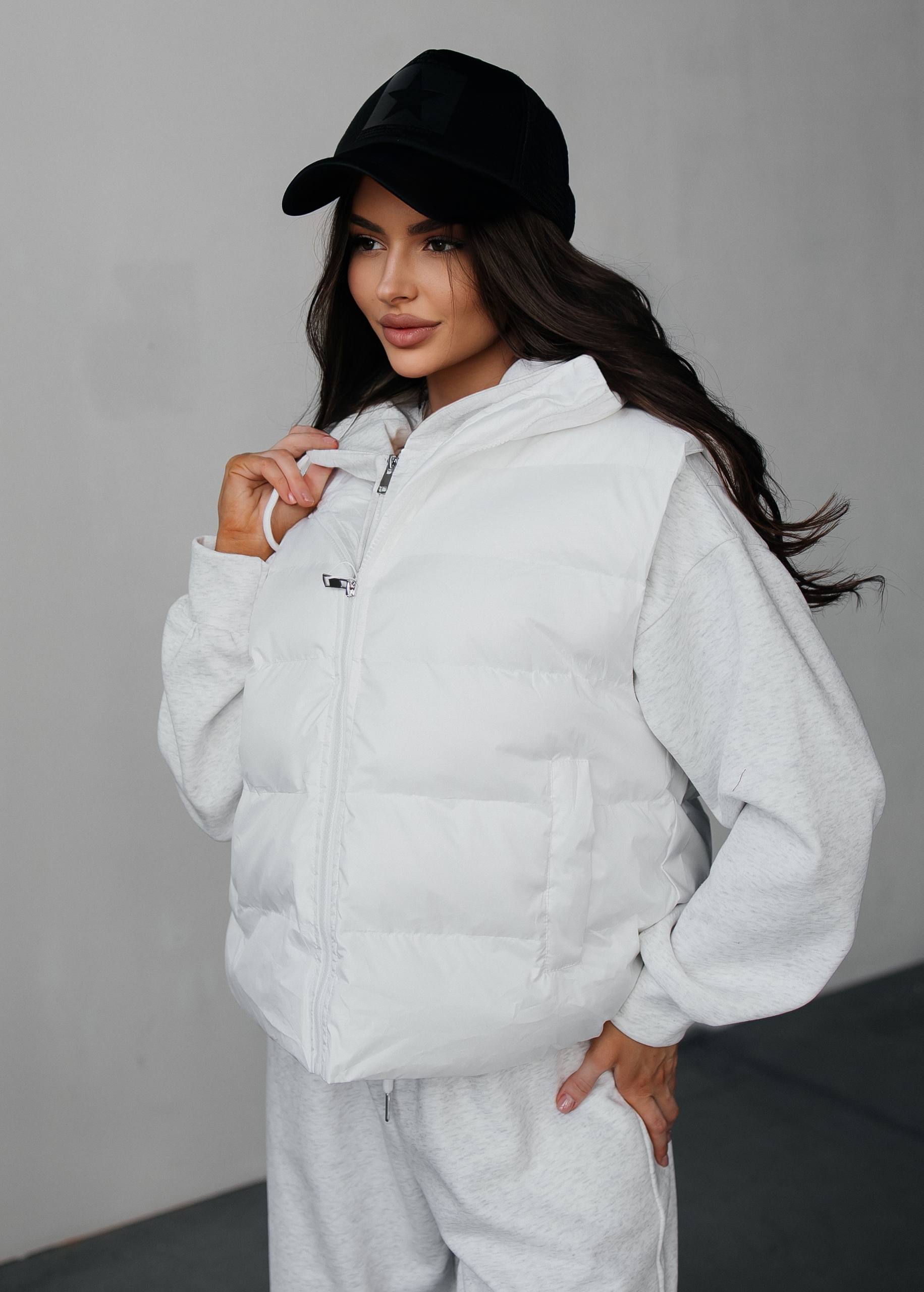 Костюм тройка