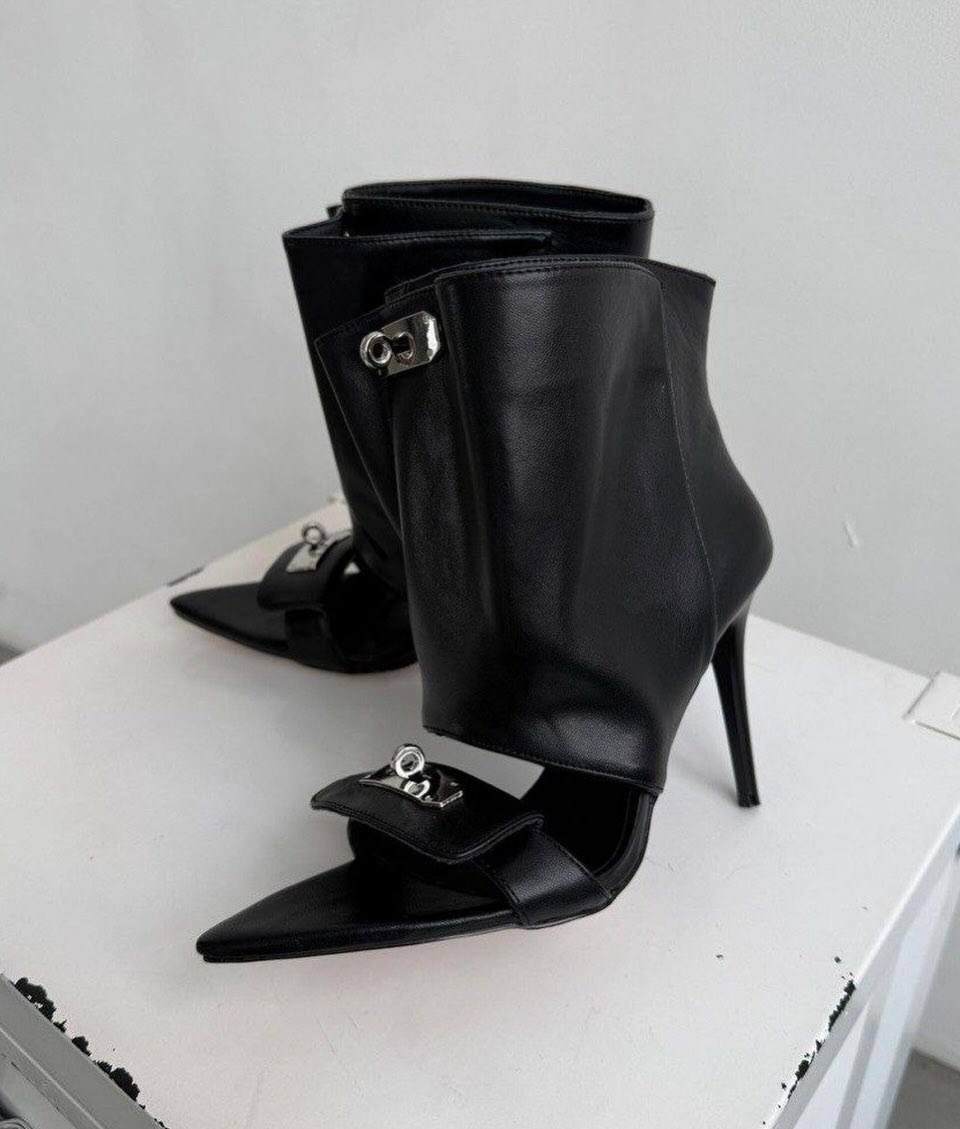 NEW COLLECTION