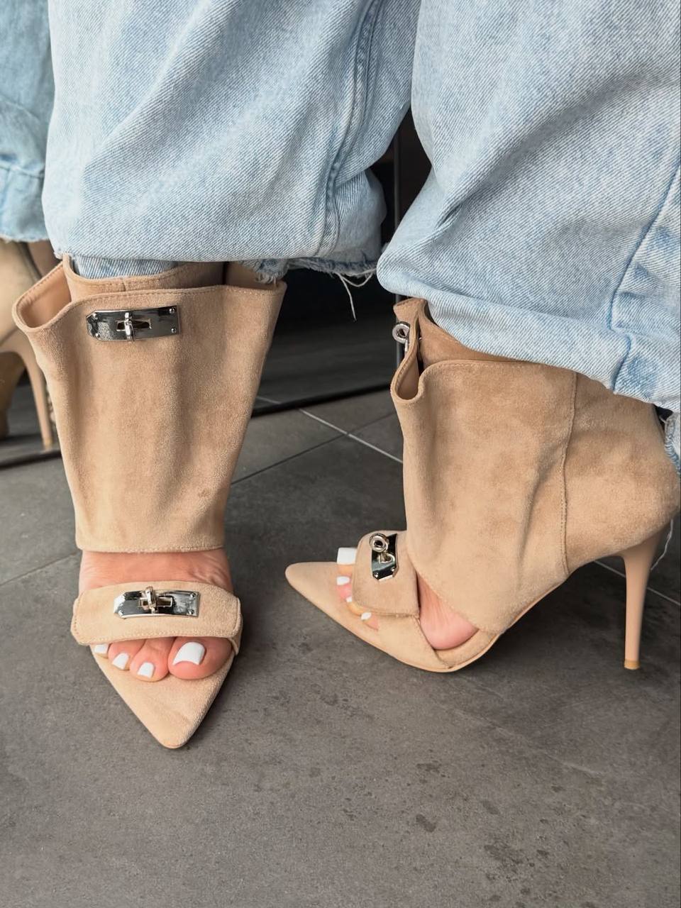 NEW COLLECTION