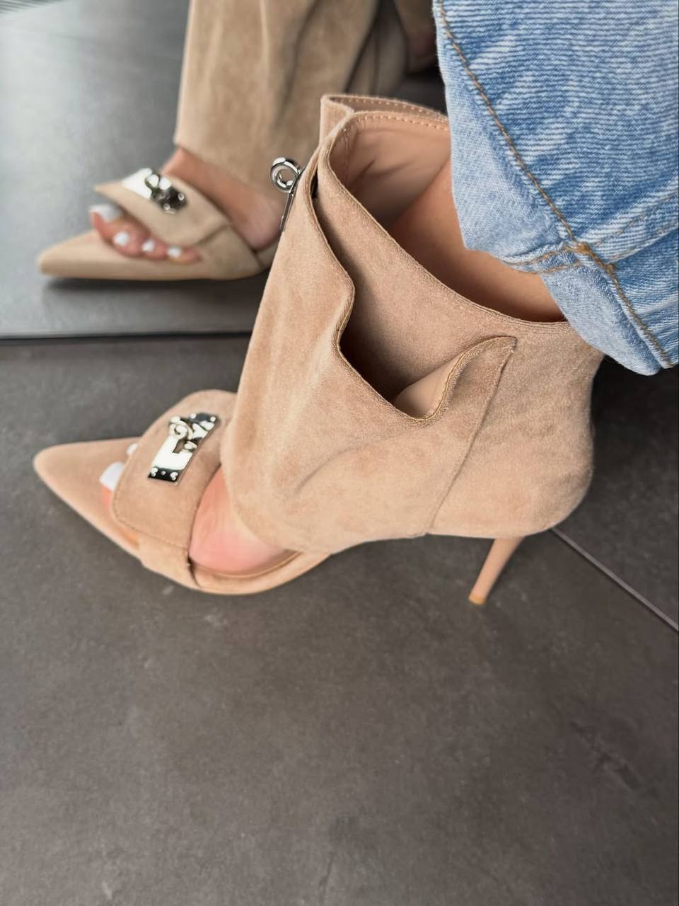 NEW COLLECTION